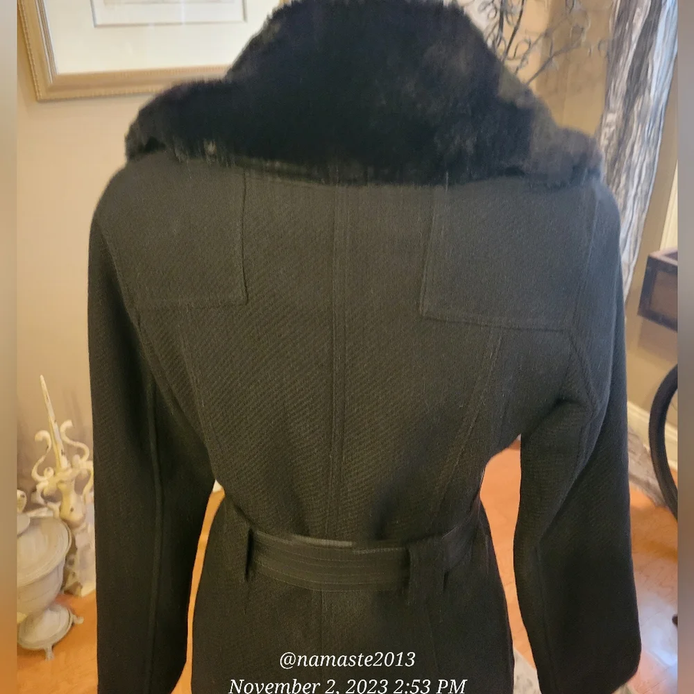 Guess Wool Blend Pea Coat Faux Fur Collar Leather Belt Studded Black Small #613 - Picture 11 of 14